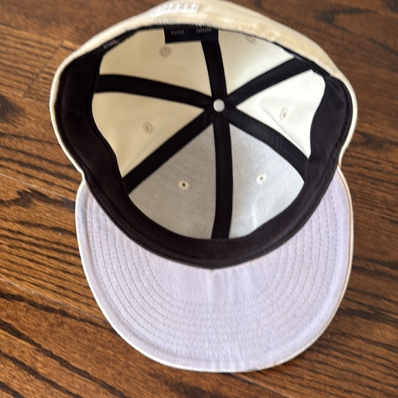 KITH New Era New York Knicks low Profile Baseball 59FIFTY Cap Sandrift - Picture 12 of 12